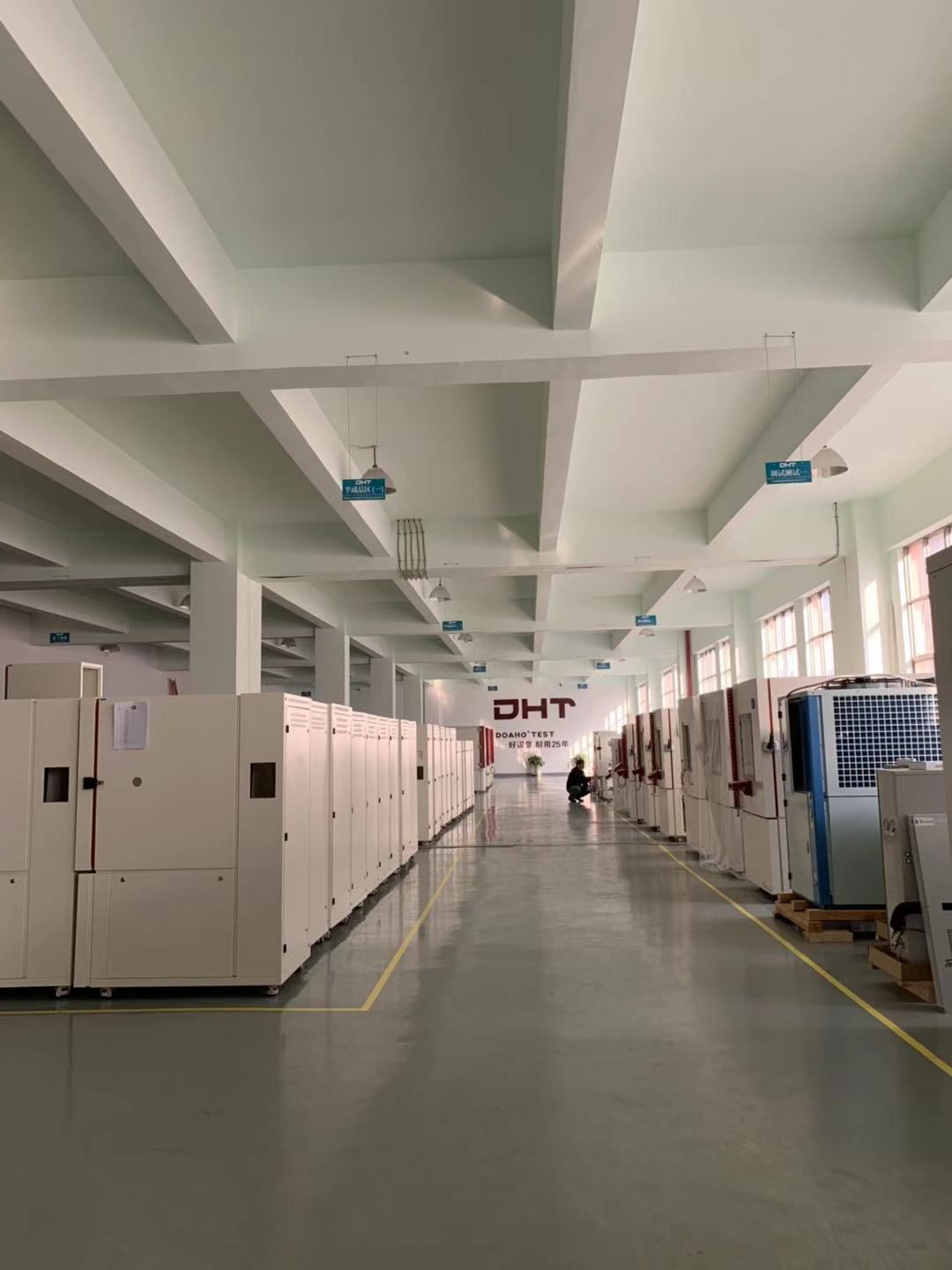 高低温冲击试验箱