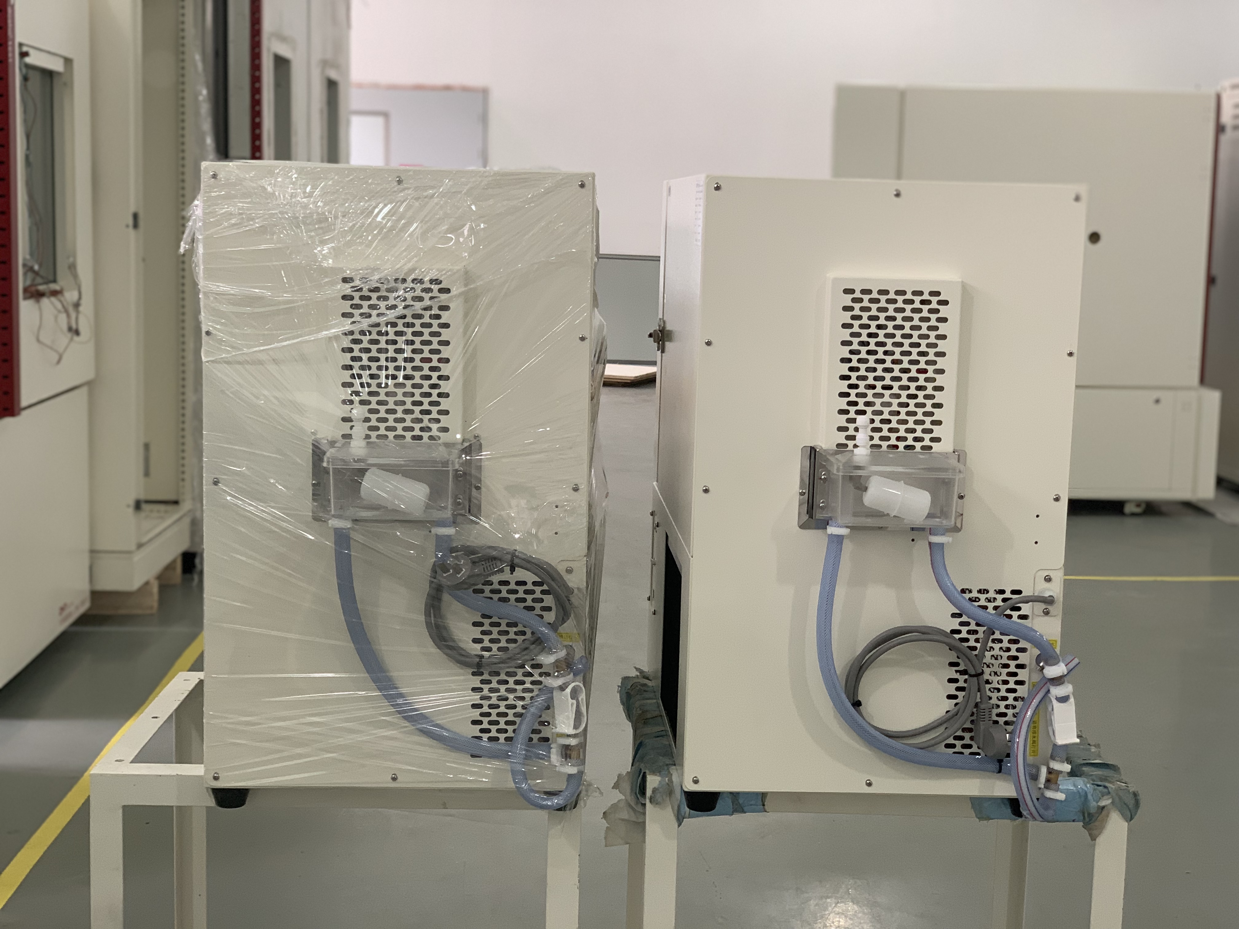 小型温湿度试验箱